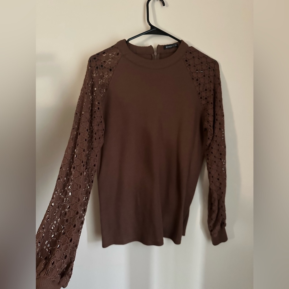 Miholl Womens Basic Top Brown Medium Waffle Knit Lace Sleeve Crew Neck Back Zip